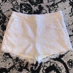 Express size 0 white lace shorts with side zipper